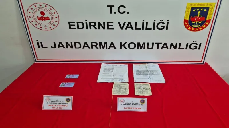 Edirne'de sahte belgelerle 3 kişi yakalandı