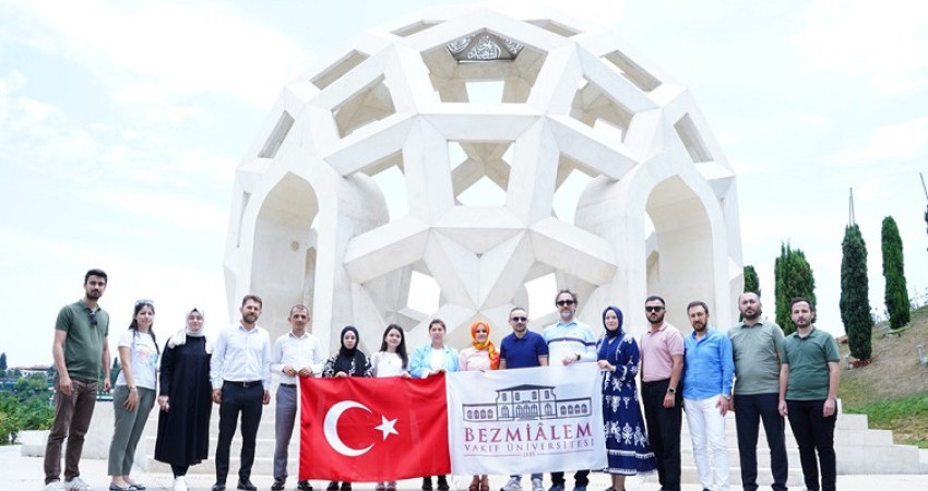 Bezmiâlem’den 15 Temmuz Demokrasi ve Milli Birlik Günü'nde anlamlı etkinlik