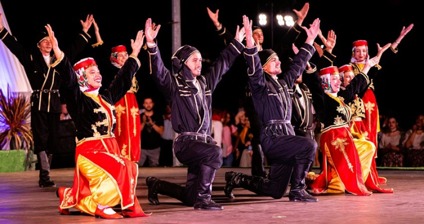 BUÜ Halk Dansları Topluluğu, Porto’da Türkiye’yi temsil etti