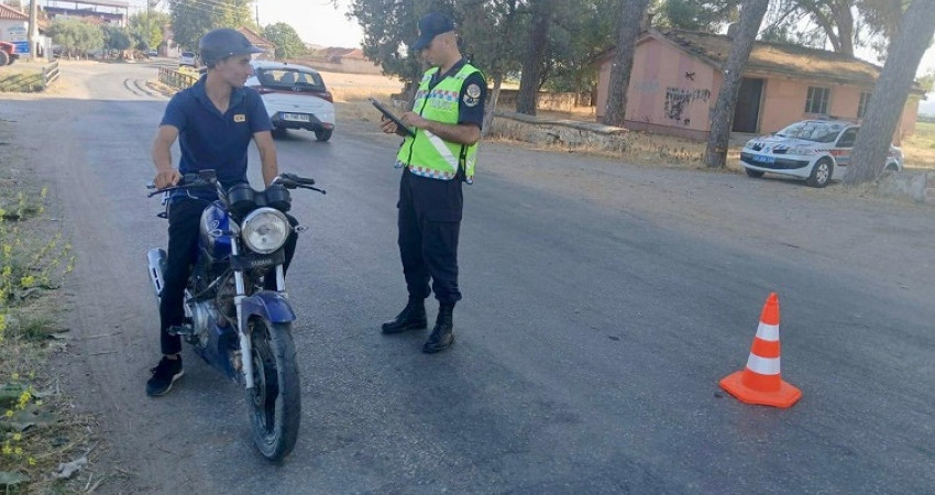 Trafik Jandarma Timlerinden, Motosiklet ve Traktörlere Hız Denetimi