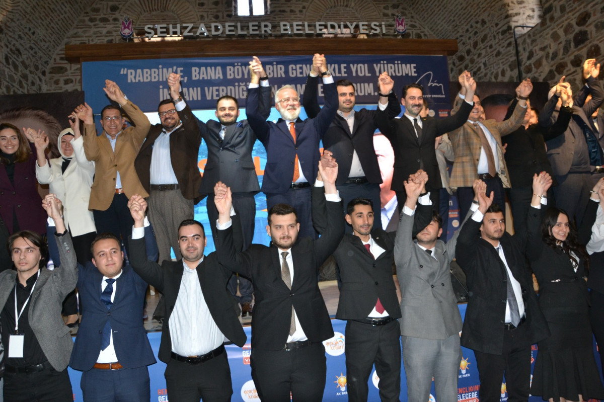 AK Parti Manisa İl Gençlik Kolları 7. Olağan Kongresini gerçekleştirdi. 