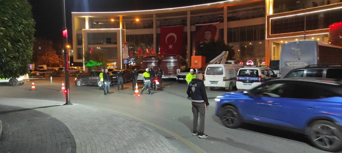 Akhisar Emniyet Müdürlüğü’nden kapsamlı asayiş uygulaması