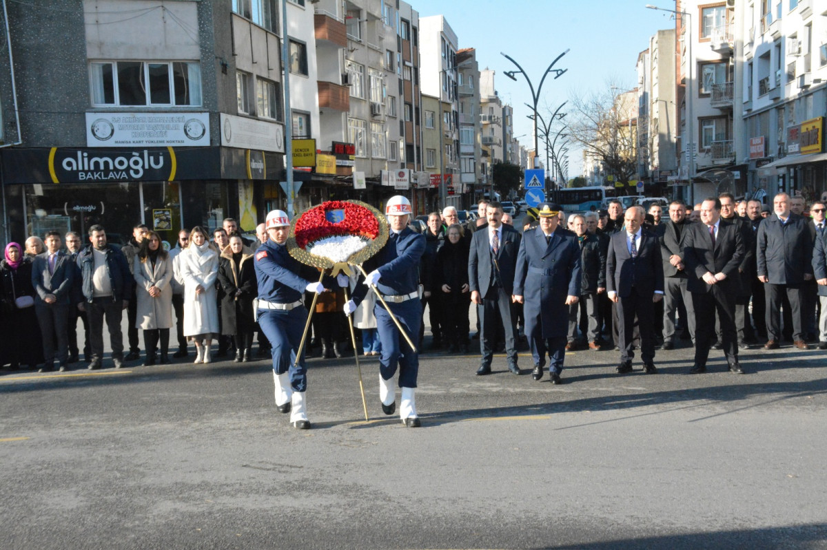 ATATÜRK’ÜN AKHİSAR’A GELİŞİNİN 102. YILI COŞKUYLA KUTLADI