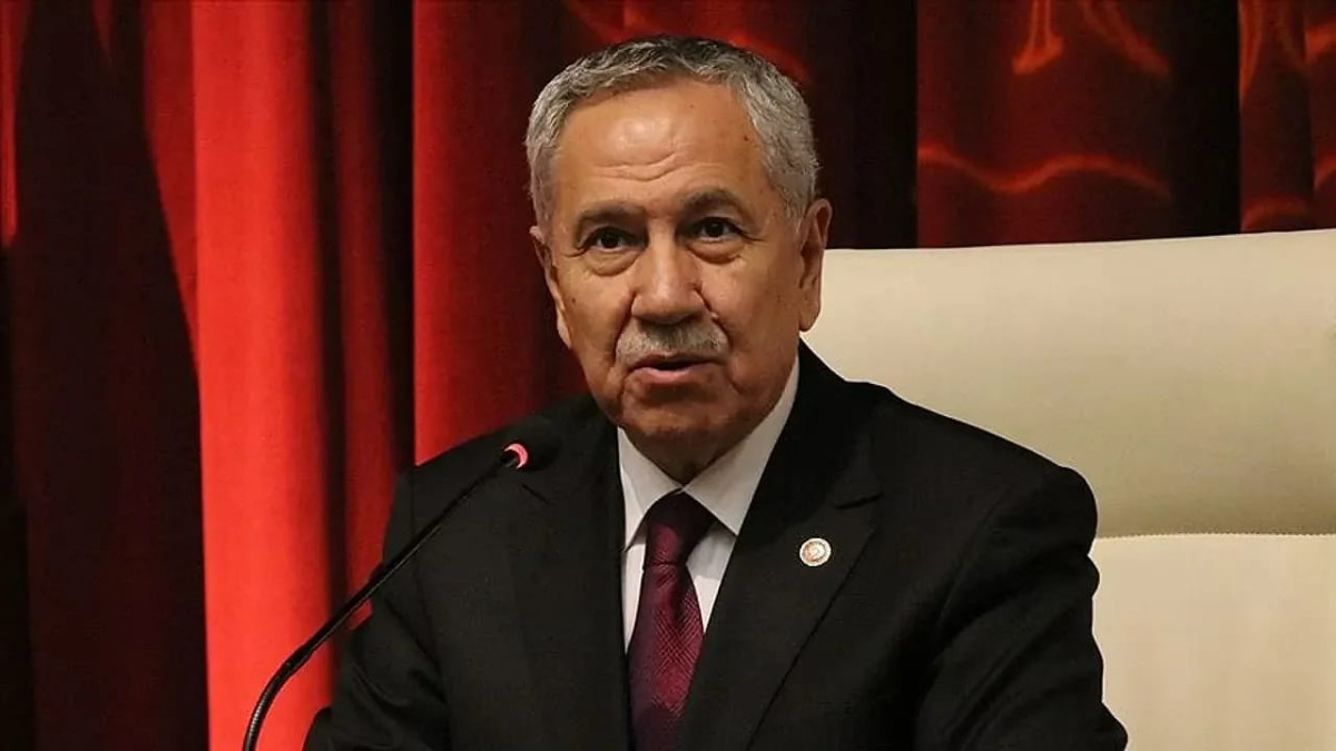 Bülent Arınç: Değer Erozyonu Türkiye’yi Bu Hâle Getirdi