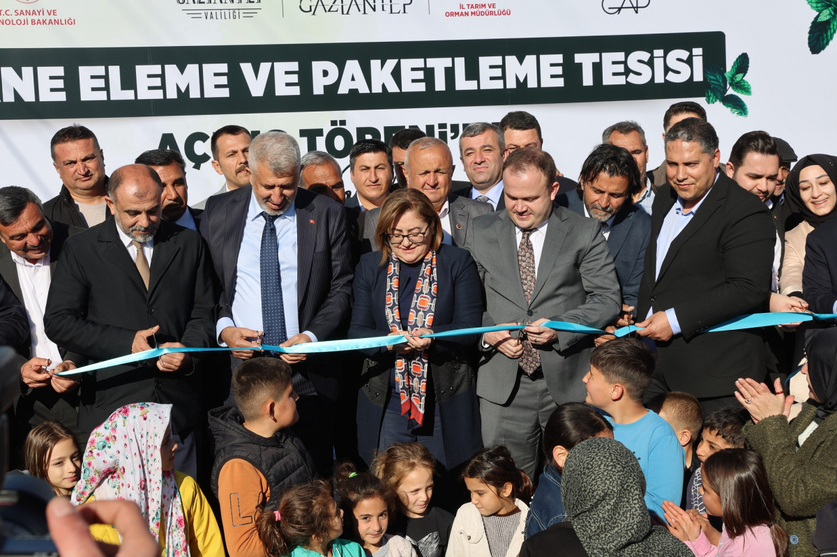 GAZİANTEP'E YENİ YATIRIM: NANE ELEME VE PAKETLEME TESİSİNİN AÇILIŞI GERÇEKLEŞTİ