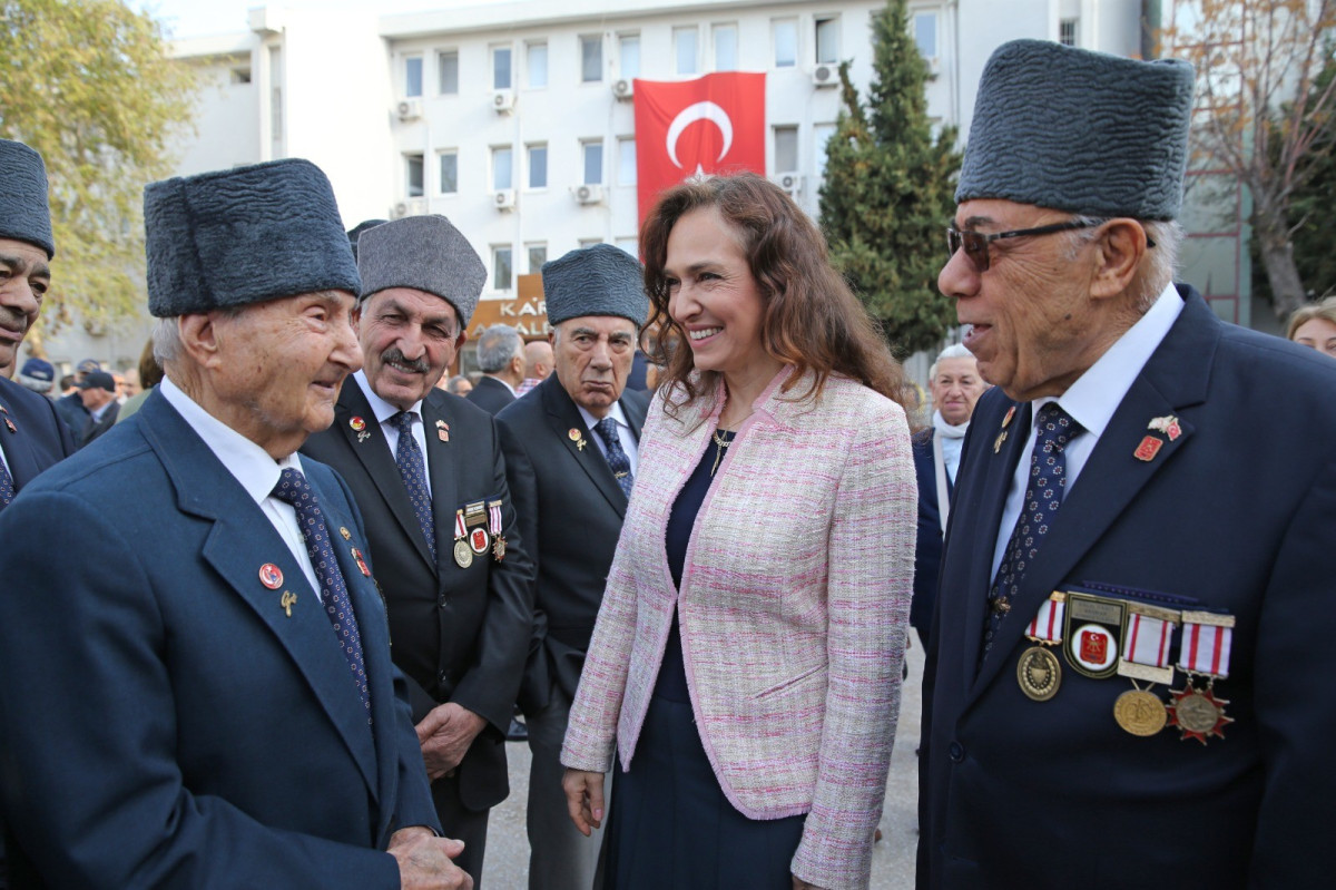 Karşıyaka 18 Mart şehitlerini andı