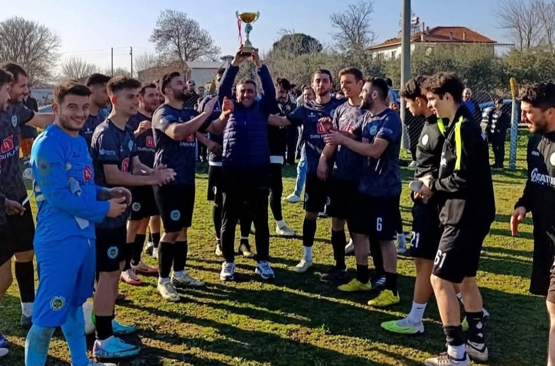 Manisa 1.Amatör küme Akhisar Grubu'nda Mecidiyespor şampiyon olarak süper amatör kümeye yükseldi. 