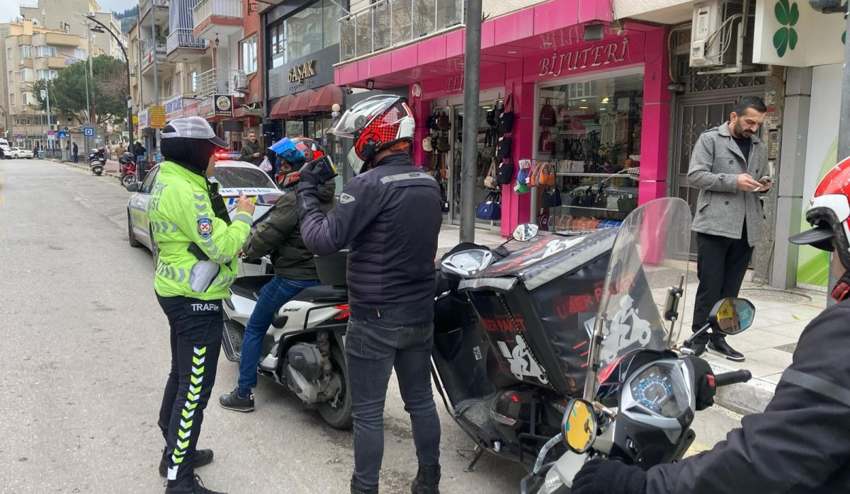 Manisa’da havadan karadan trafik denetimi