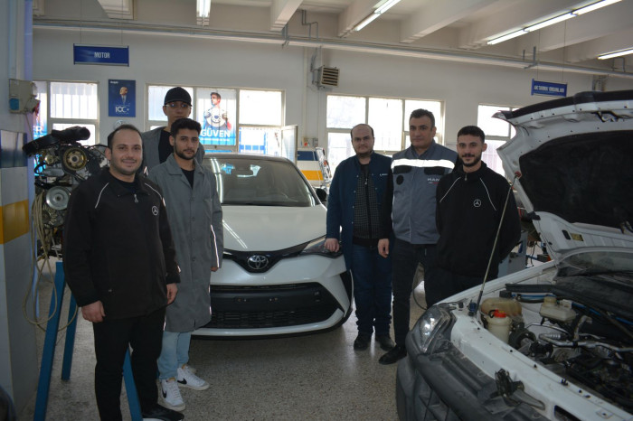 Otomotiv sanayinin kalbi, Ege Meslek Yüksekokulunda atıyor