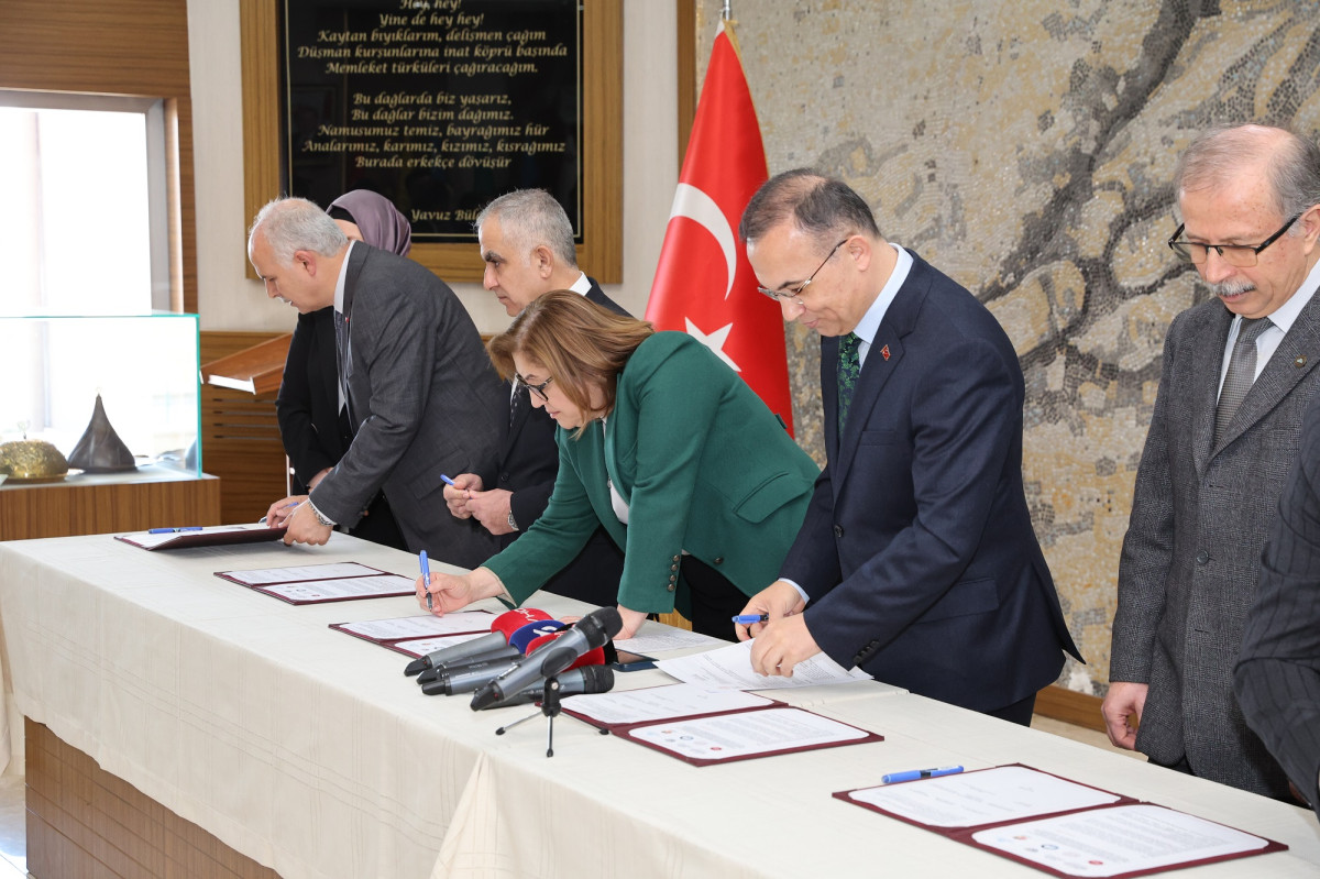 SOSYOPARK BEŞ BOYUTLU GELECEK GAZİANTEP PROJESİ İÇİN PROTOKOL İMZALANDI