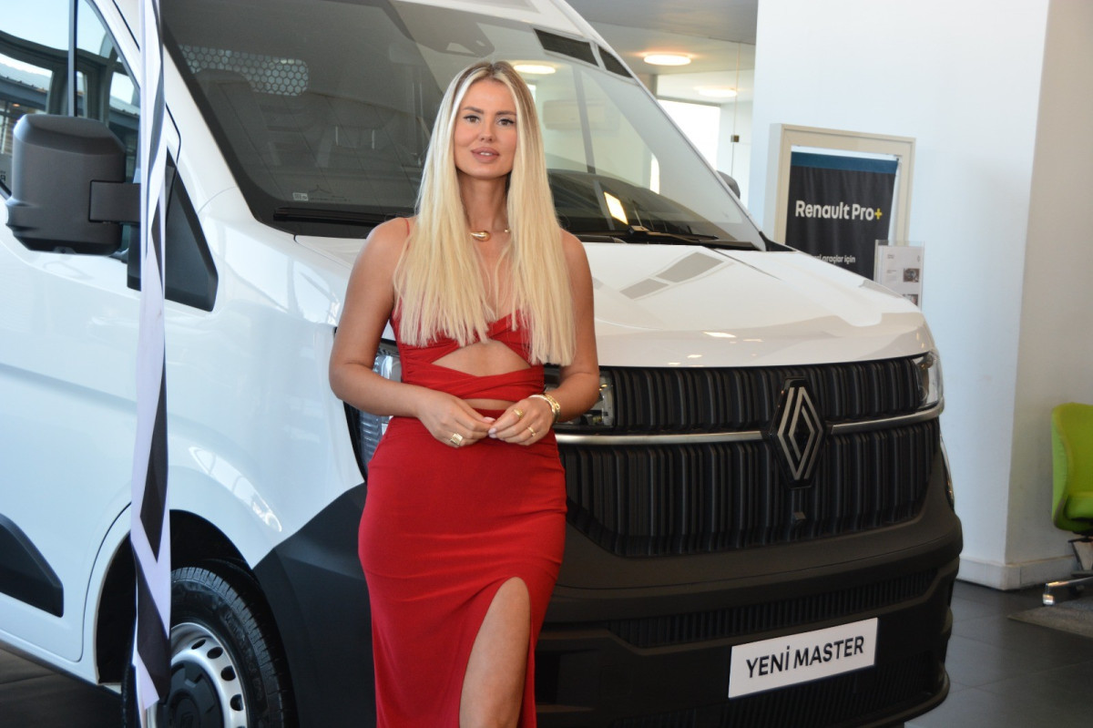 YILIN TİCARİ VAN ARACI YENİ RENAULT MASTER ERMAT’DA TANITILDI…