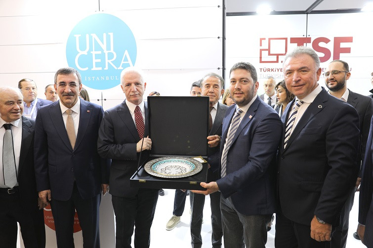 Yurtbay Seramik, UNICERA Fuarı'nda Önemli İsimleri Ağırlıyor 