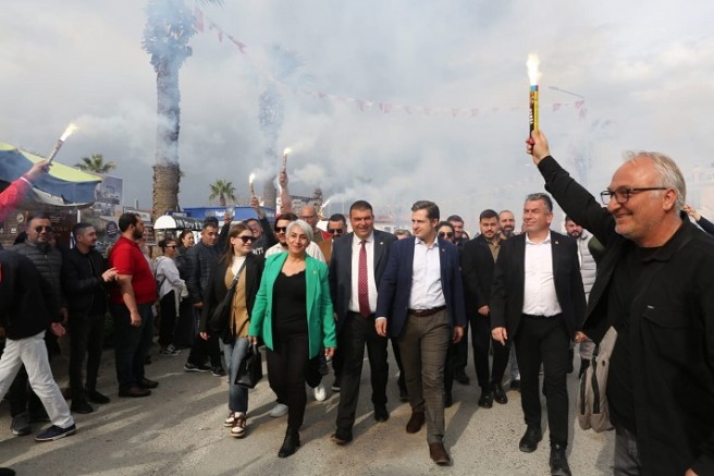 İyi Parti’den istifa eden 317 kişi CHP’ye katıldı