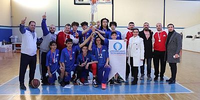 Yıldız Basketbol takımı İzmir şampiyonu